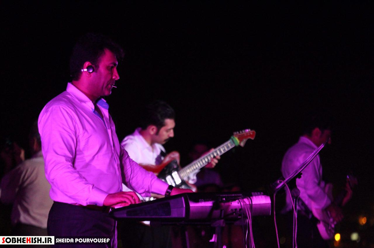کنسرت ساحلی محمد اصفهانی در جیزه کیش
