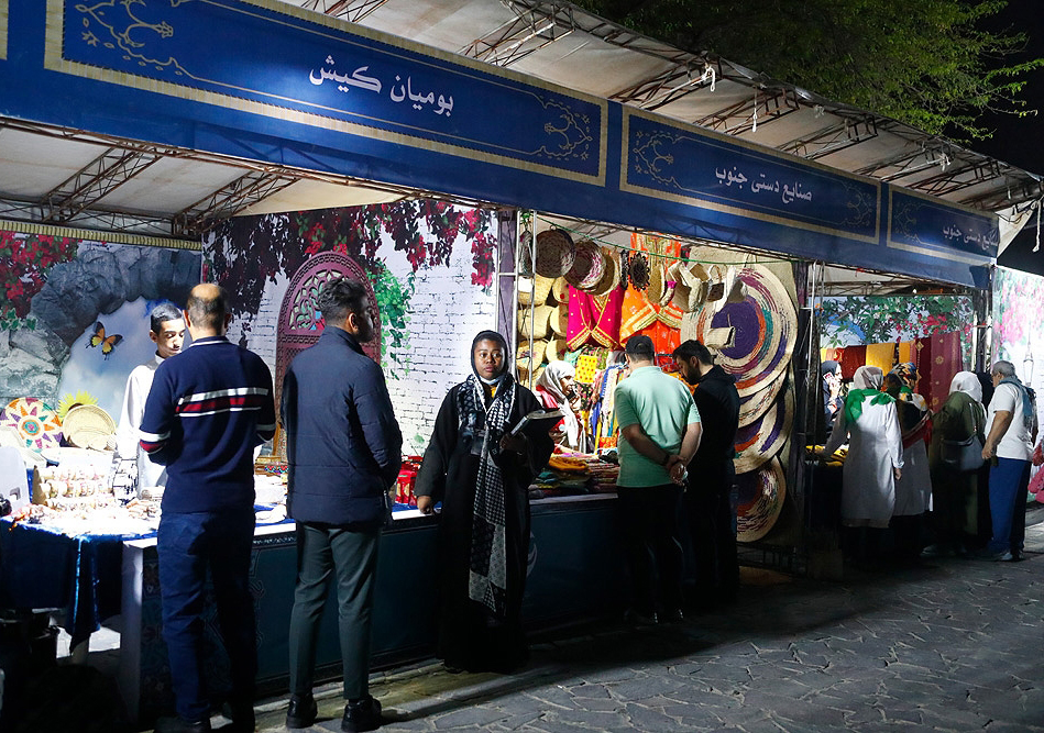 برگزاری بازارچه بهارانه تربچه در کیش
