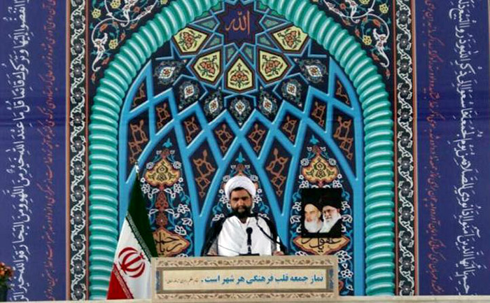 نماز جمعه کیش محورها و نکته ها