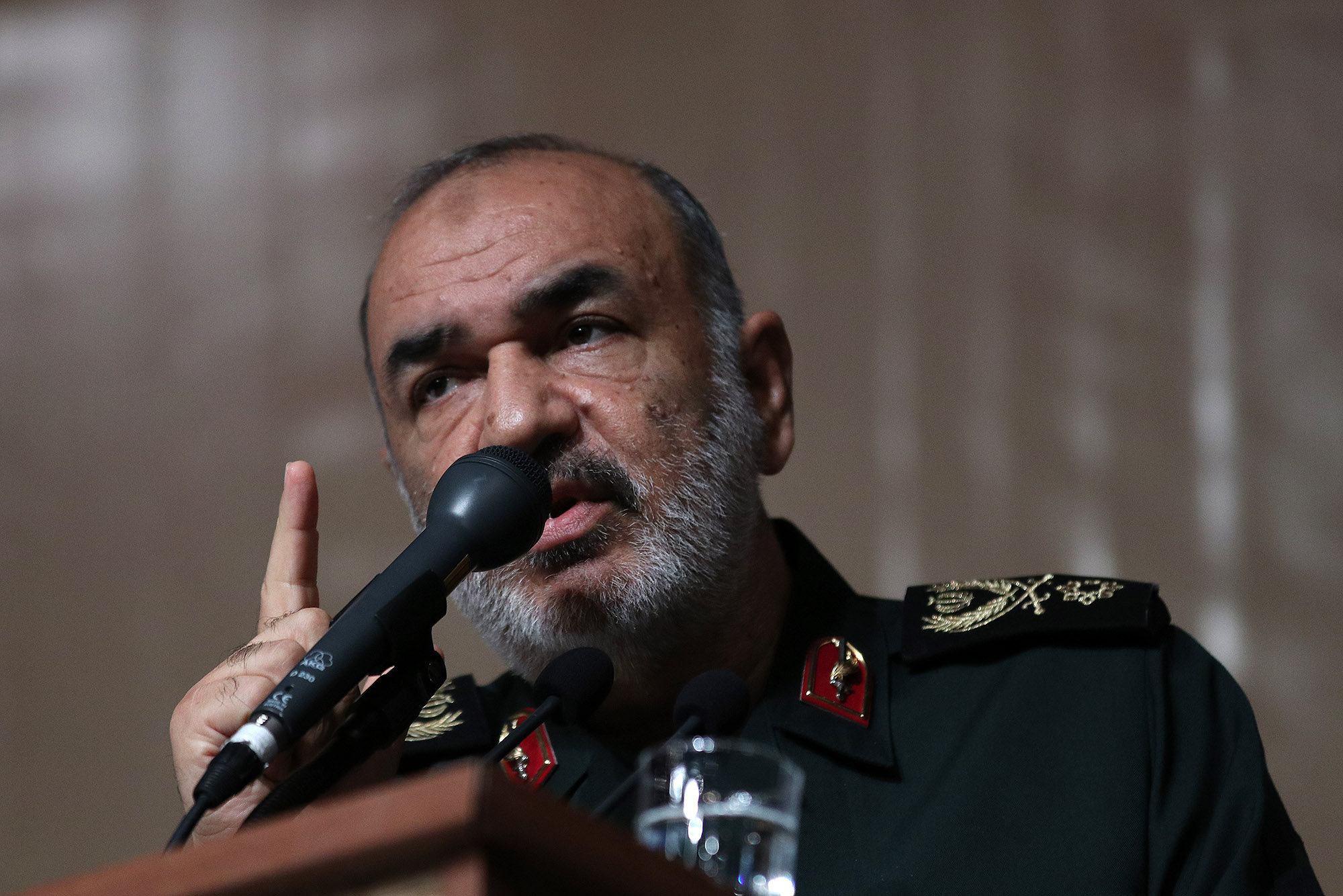سردار سلامی : تلاش استکبار جهانی برای منزوی کردن ایران بی نتیجه ماند.