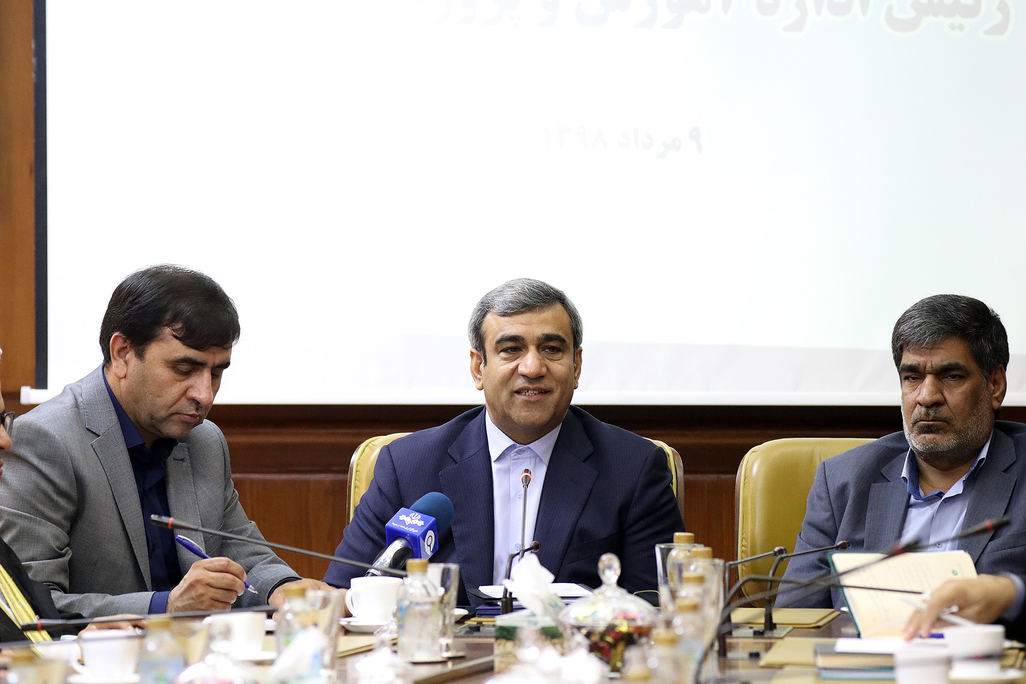 گزارش تصویری / مراسم تودیع و معارفه رئیس اداره آموزش و پرورش جزیره کیش