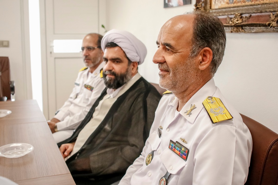 گزارش تصویری / دیدار مسئولان برگزاری مسابقات غواصی ارتش های جهان با امام جمعه کیش