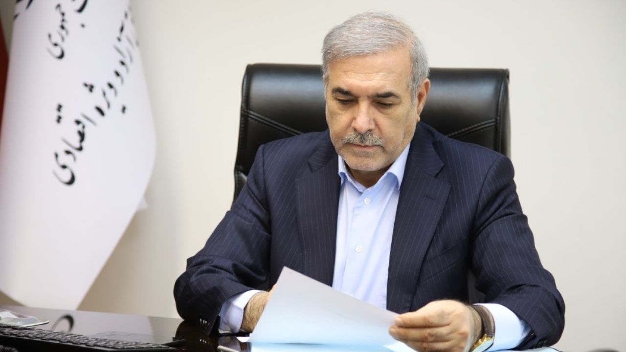 حکم بازنشستگی مرتضی بانک دبیر شورای‌عالی مناطق آزاد ابلاغ شد