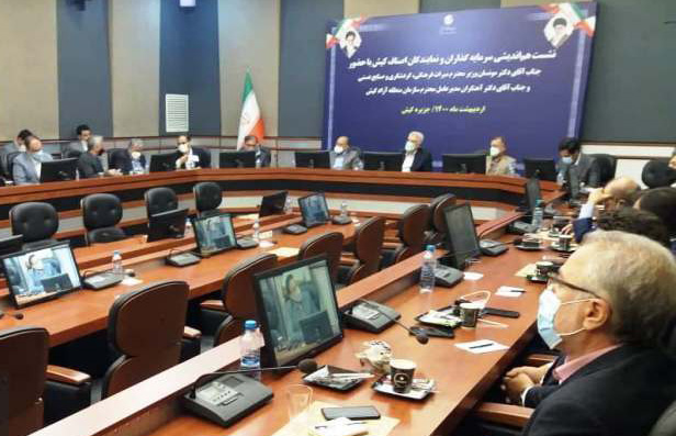نشست هم انديشي با وزیر گردشگری در جزيره كيش