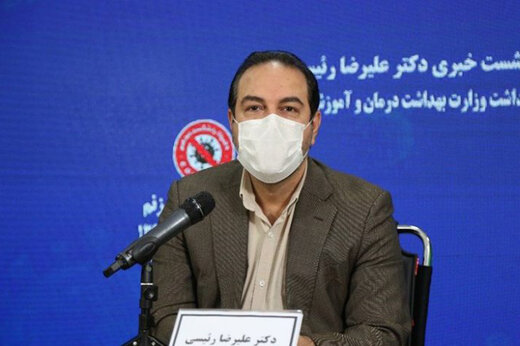 هیچ کشوری به بخش خصوصی واکسن نمی‌فروشد/ می‌خواهند از سهمیه دولت استفاده کنند/ عادلانه نیست که پولدارها در کیش واکسن بزنند