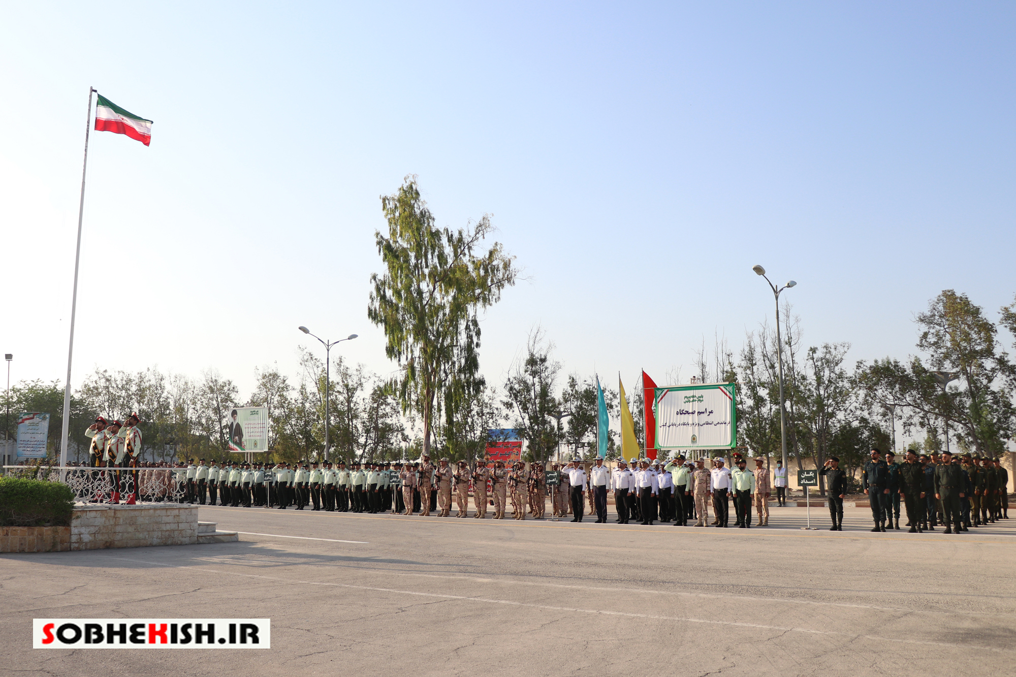 اقتدار نیرو‌های نظامی و انتظامی ضامن توسعه و امنیت کشور