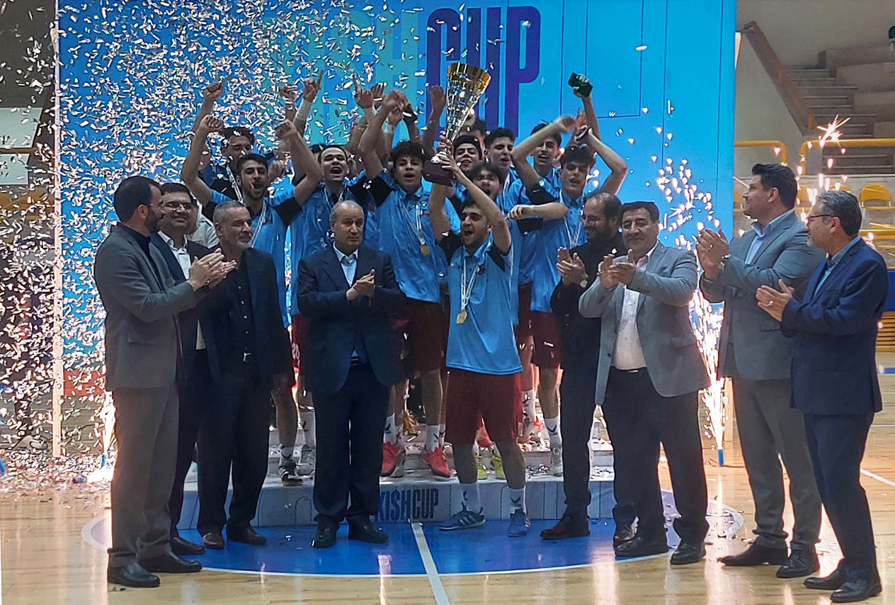تیم فوتسال تهران قهرمانی را جشن گرفت