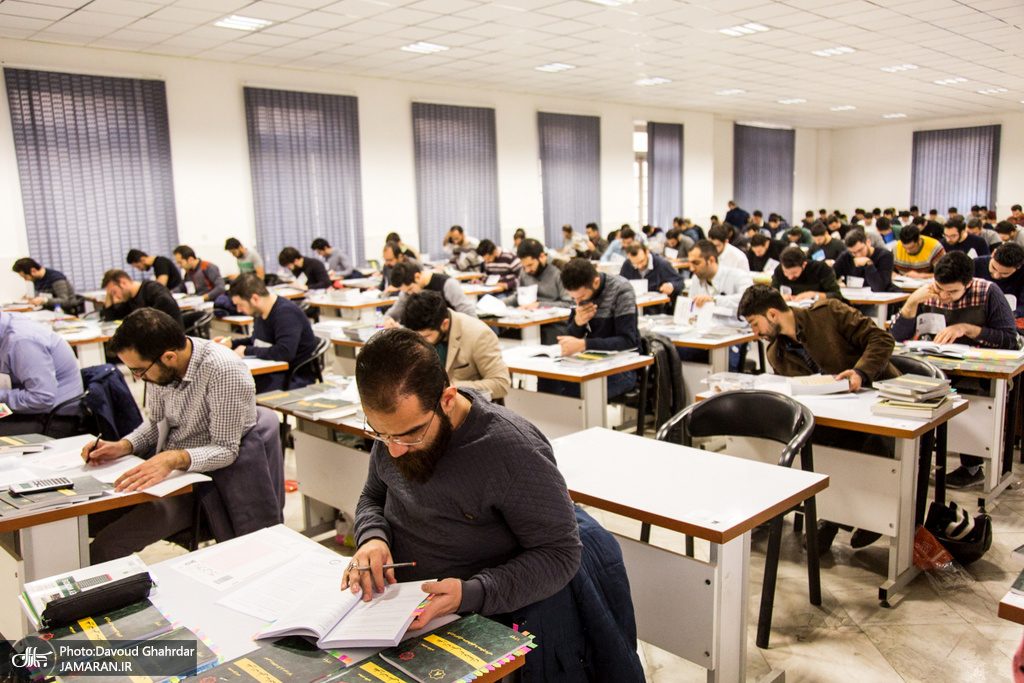 رقابت دویست و نه داوطلب آزمون حرفه‌ای نظام مهندسی در کیش