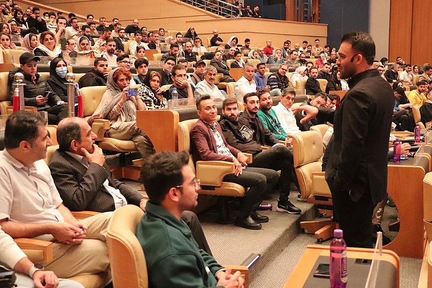 لزوم ورود مناطق آزاد کشور به سمت اقتصاد دیجیتال