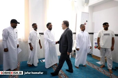 برگزاری میز خدمت شرکت عمران ، آب و خدمات کیش با اهالی محلات سفین قدیم - گزارش تصویری - عکس 1 | پایگاه خبری صبح کیش