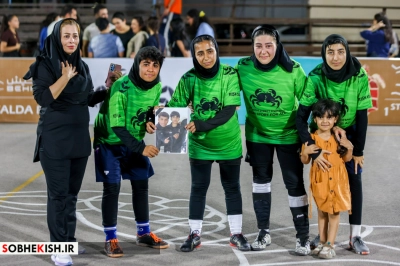 رده بندی و فینال مسابقات گل کوچیک دختران کیش - گزارش تصویری - عکس 22 | پایگاه خبری صبح کیش